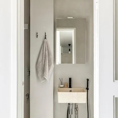 Elegant Scandinavian 2br In Trendy Kallio 아파트 *